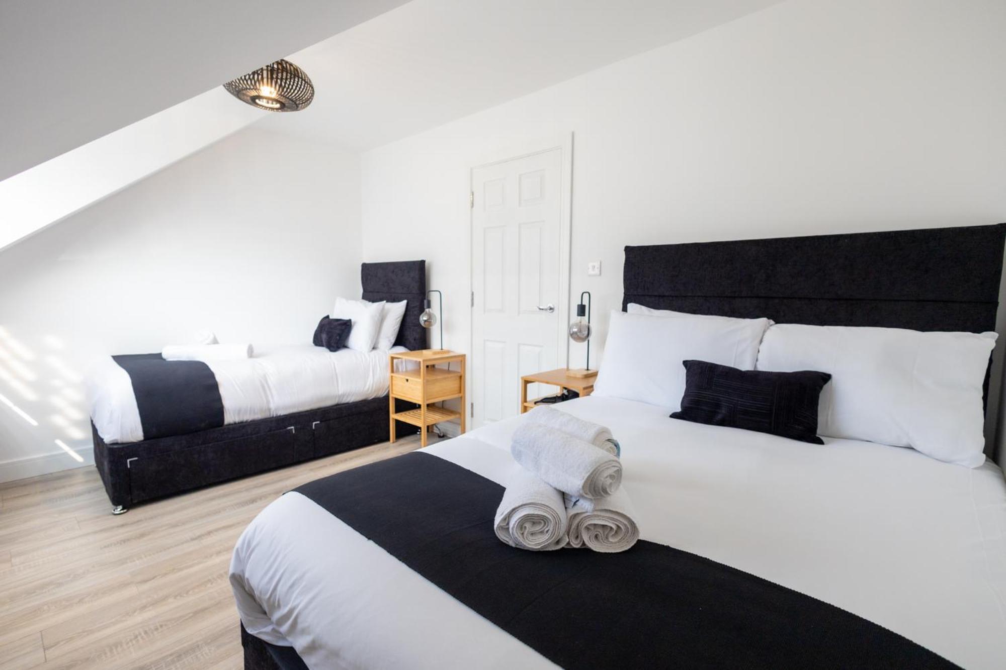 Contemporary 3Br Flat In Watford Apartamento Watford  Exterior foto