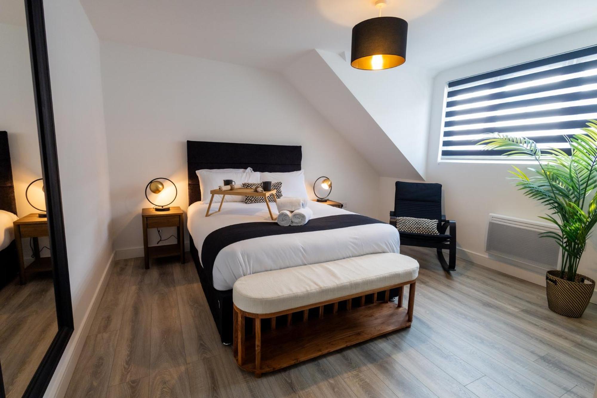 Contemporary 3Br Flat In Watford Apartamento Watford  Exterior foto