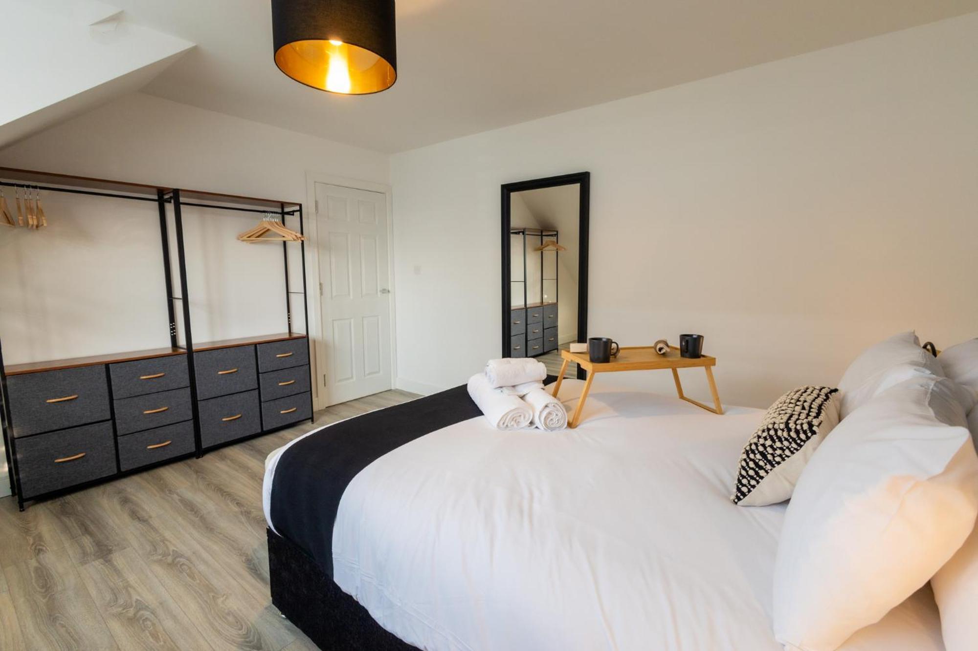 Contemporary 3Br Flat In Watford Apartamento Watford  Exterior foto